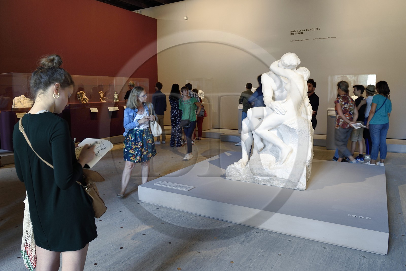 France, Paris (75), Grand Palais, exposition du centenaire (de la mort) d'Auguste Rodin, Le Baiser, sculpture en marbre d'Auguste Rodin