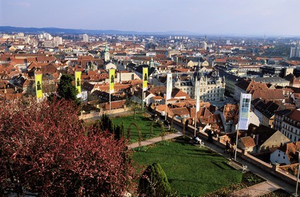 Autriche, Styrie, Graz, centre historique classé Patrimoine Mondial de l'UNESCO, Panorama depuis la Tour de l'Horloge du Schlossberg sur la vieille ville
