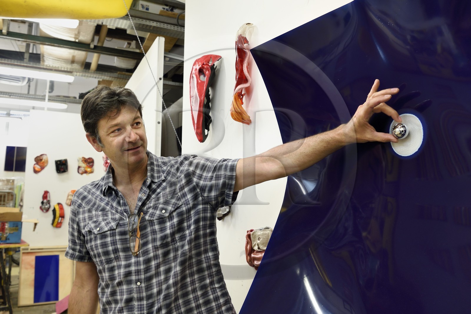 France, Alpes-Maritimes (06), Nice, La Station, espace d’art contemporain situé dans les anciens abattoirs, l'artiste Cédric Teisseire dans son atelier