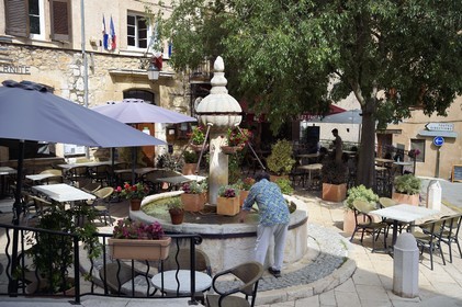 France, Var (83), Dracénie, Ampus, place de la Mairie