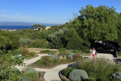 France, Var (83), Hyères, Presqu'Ile de Giens, square Bachagha Boualam à Giens