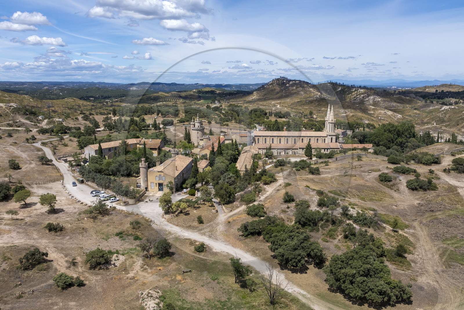 France, Bouches-du-Rhône (13), Tarascon, La Montagnette, abbaye Saint-Michel de Frigolet (XIIe siècle)