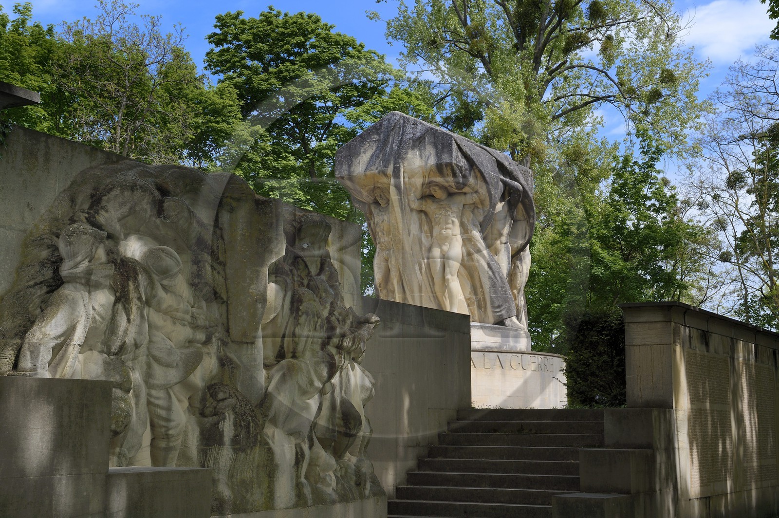 France, Rhone, Lyon, Parc de la Tete d'Or (Tete d'Or park), Remembrance Island (l’Ile du souvenir), memorial of the Lyon architect Tony Garnier and the sculptor Jean-Baptiste Larrivé Grand Prix de Rome in 1904 to honor the soldiers who died in combat
