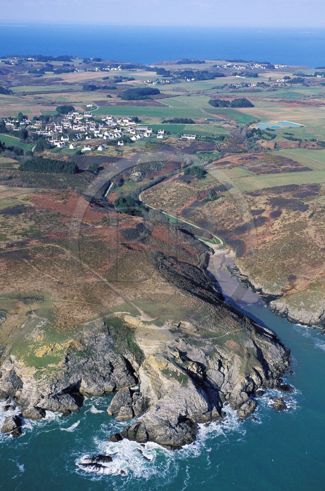 France, Morbihan (56), Belle-île, la côte sauvage au sud-est de l' île (vue aérienne)