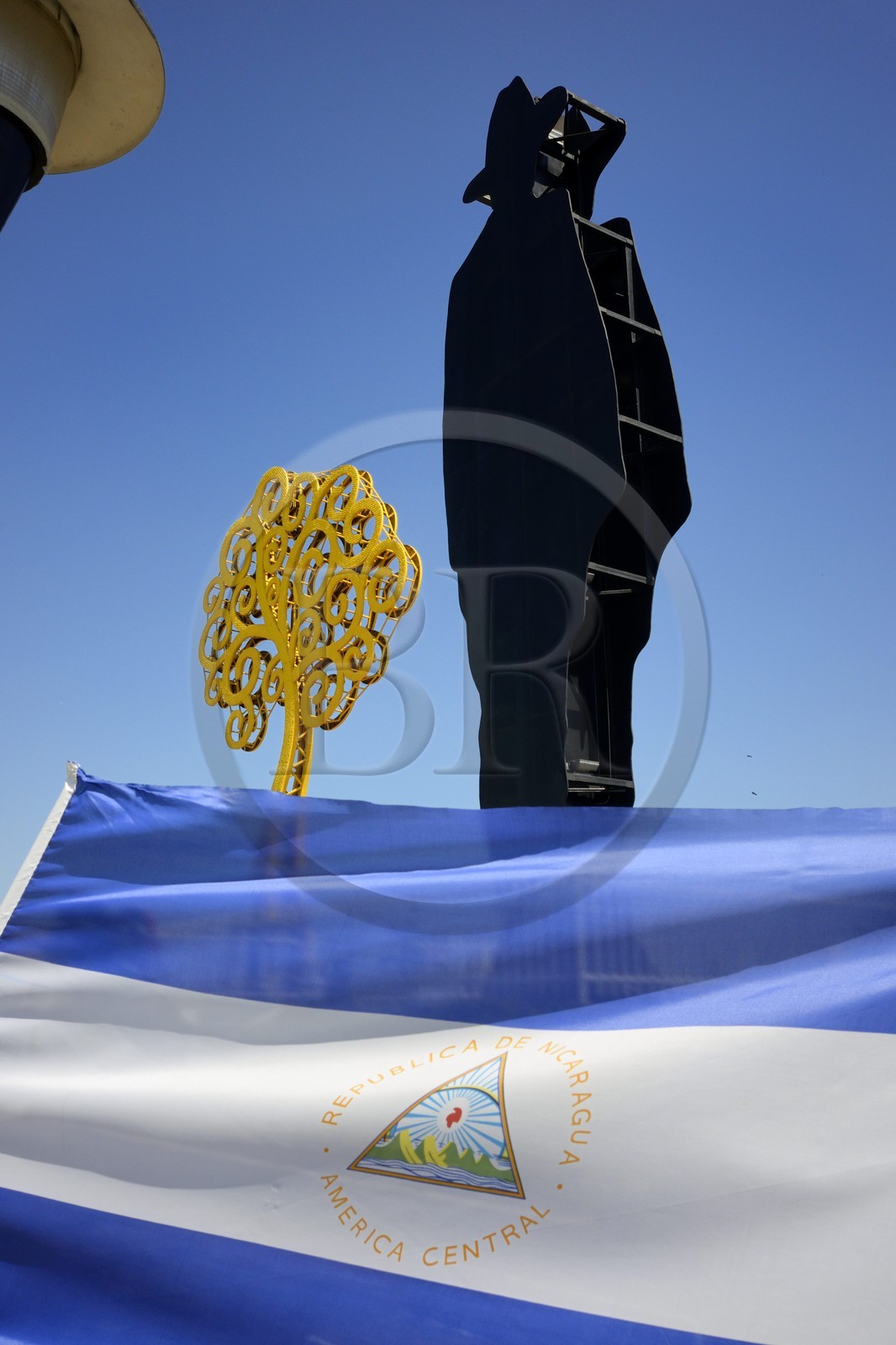 Nicaragua, Managua, Parque Historico Nacional Loma de Tiscapa, sculpture de la silhouette du général Augusto Cesar Sandino
