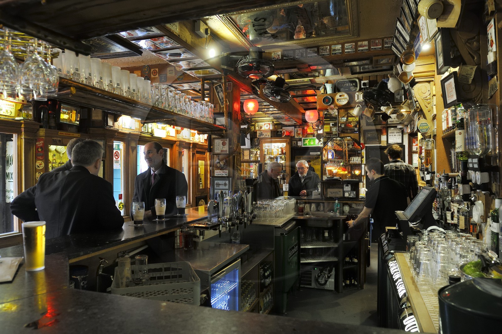 Royaume-Uni, Irlande du Nord, Belfast, quartier de la cathedrale, le pub traditionnel Duke Of York