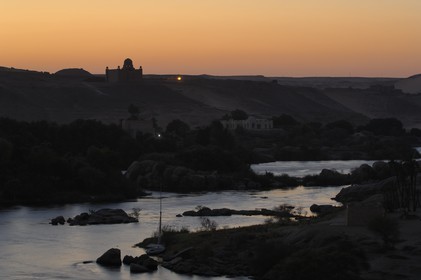 Egypt, Upper Egypt, Nubia, Nile Valley, Aswan, the Agha Khan mausoleum on the western bank dominating the first cataract