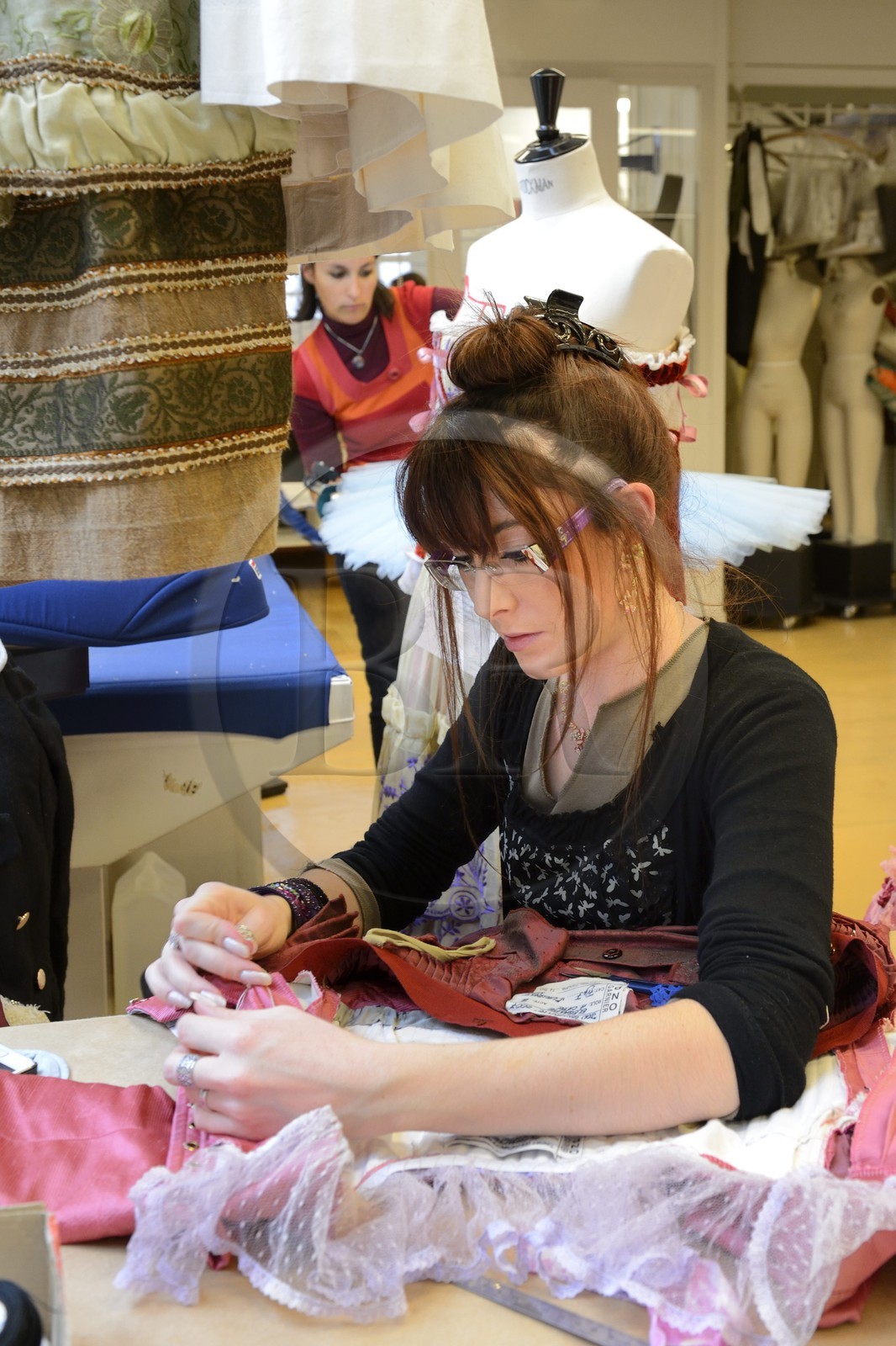 France, Paris (75), Opéra Garnier, les ateliers du costume, les ateliers flous