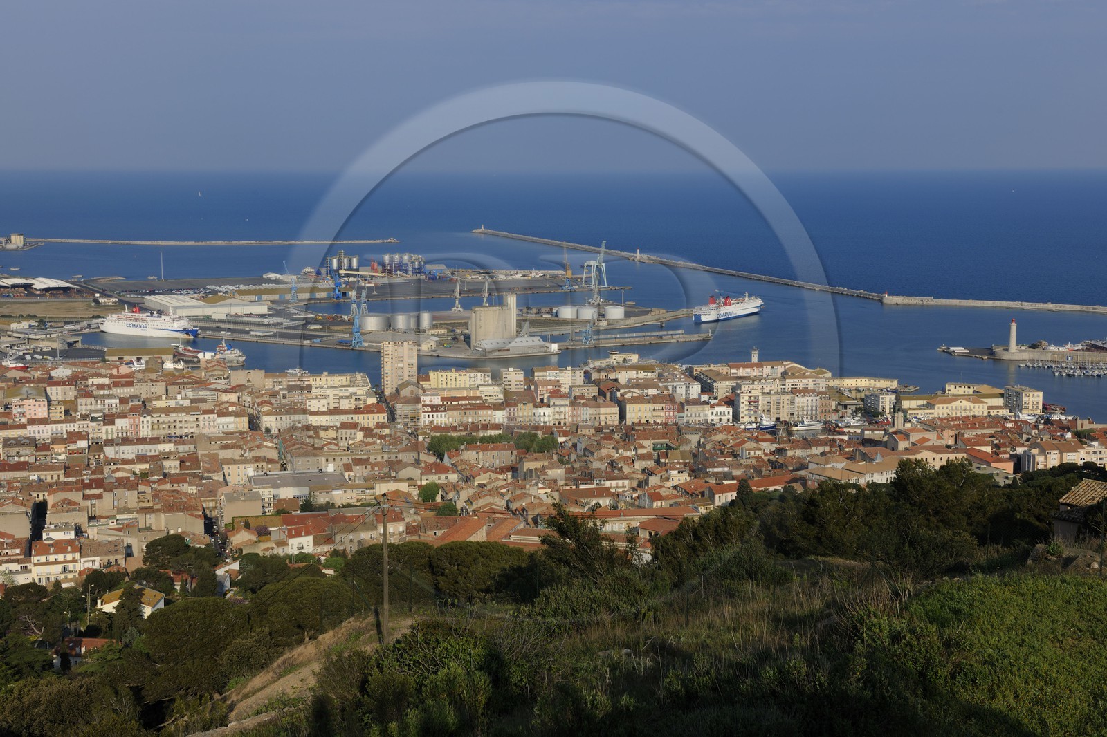 France, Hérault (34), Sète, point de vue de Notre Dame de la Salette, le vieux port