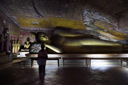 Sri Lanka, Central Province, Matale District, Dambulla, Cave temple, Royal Rock Temple also called Ran Giri (Golden Rock) listed as World Heritage by UNESCO, Cave 3 Maha Alut Vihara (the Great New Monastery), reclining Buddha