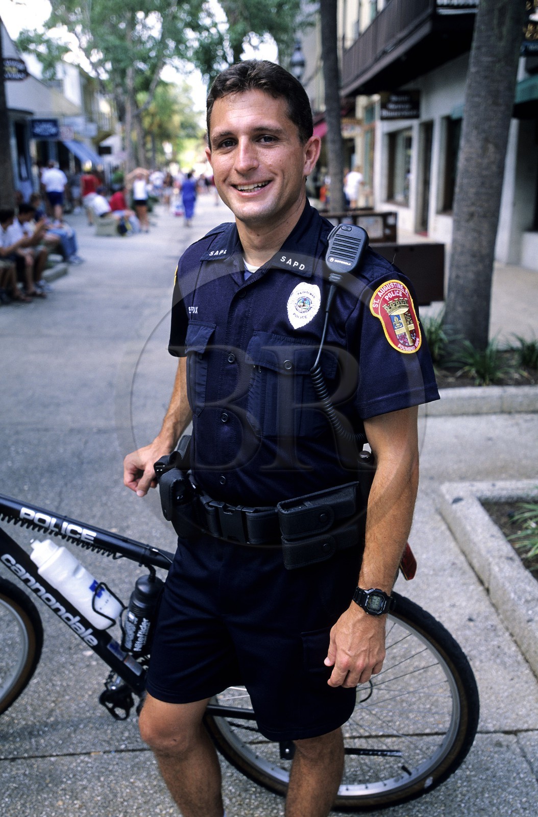 Etats-Unis, Floride, Saint Augustine, Saint George Street, policier à bicyclette