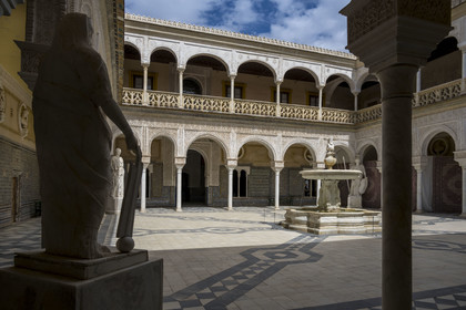Espagne, Andalousie, Séville, la Casa de Pilatos (la maison de Pilate), palais de style mudéjar, le patio principal