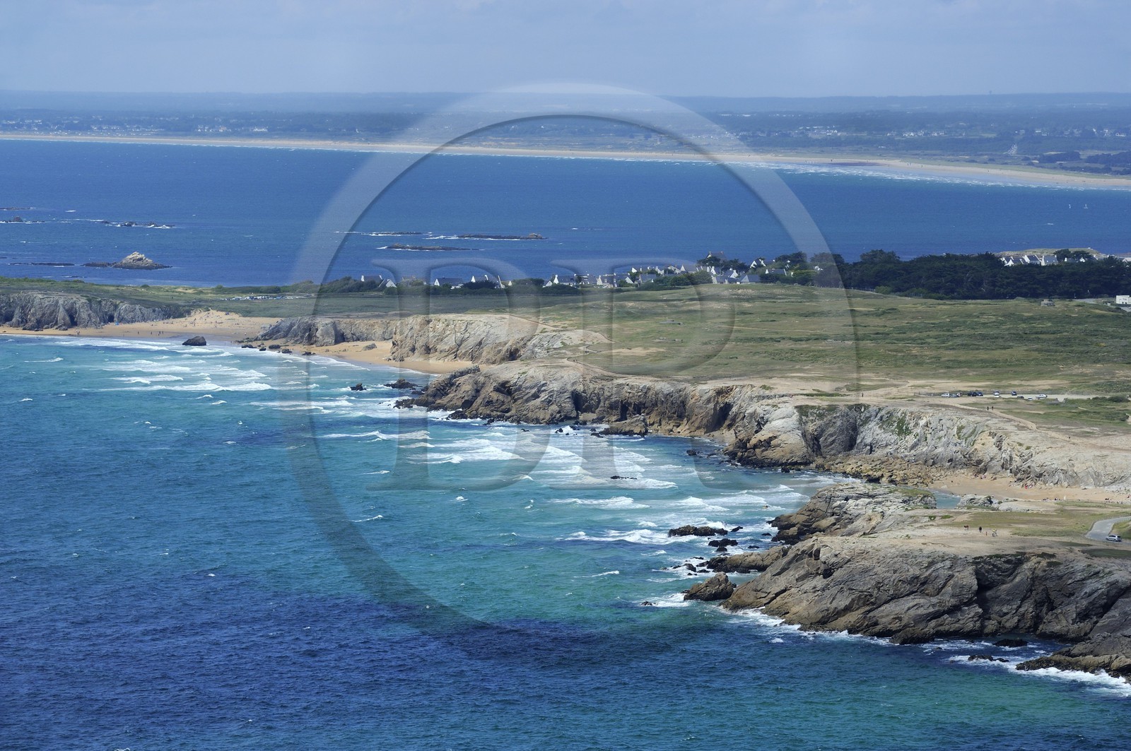 France, Morbihan (56), presqu'ile de Quiberon, la côte sauvage (vue aérienne)