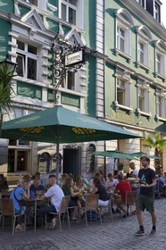 Germany, Baden-Wurttemberg, Freiburg im Breisgau, restaurant in Niemensstrasse