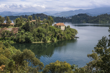 Rwanda, Province de l’Ouest, Karongi (anciennement nommée Kibuye), lac Kivu, presqu'ile abritant le Bethany Hotel