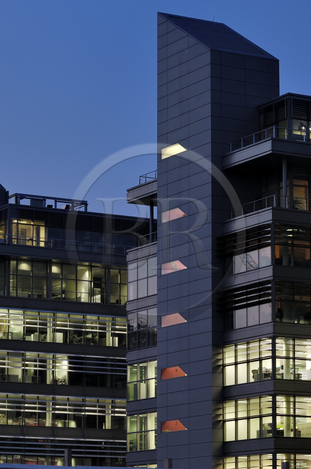 Republic of Ireland, Dublin county, Dublin, new office buildings on North Wall Quay in the rehabilitated docks, Liffey river