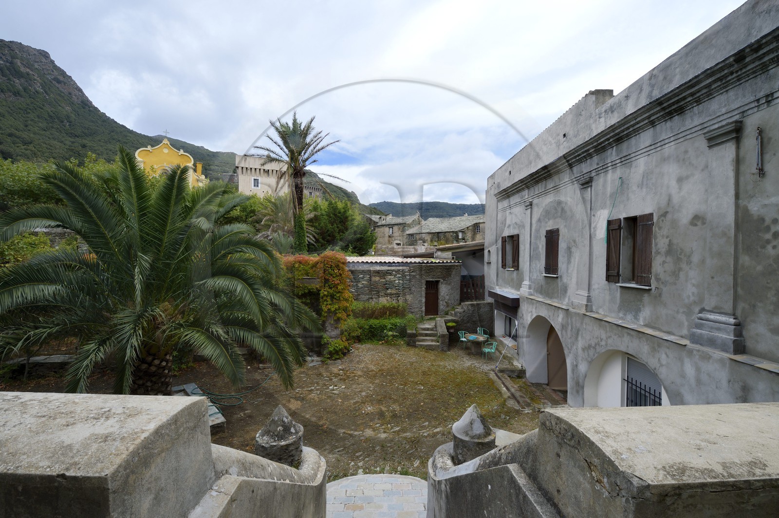France, Haute-Corse (2B), Cap Corse, Morsiglia, le palais palais Ghilfucci (Palazzi ou Maison d'Americain de 1838) dont le batisseur fit fortune aux Grandes Antilles