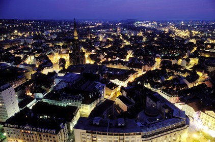 France, Haut-Rhin (68), la ville de Mulhouse à le tombée de la nuit