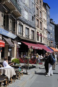 France, Calvados (14), Honfleur, restaurants du quai Sainte-Catherine sur le Vieux-Bassin