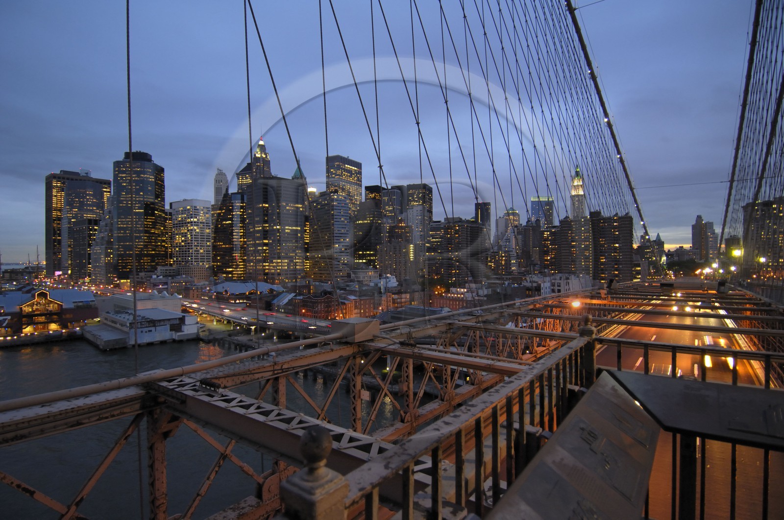 United States, New York, Manhattan, Brooklyn Bridge and the south of Manhattan