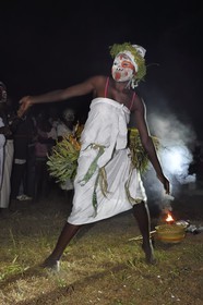Gabon, province de Ogooué- Maritime, Omboué, région du Loango, danses traditionnelles Nkomi (Myènè)