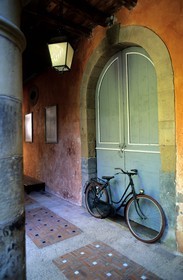 France, Corrèze (19), Beaulieu-sur-Dordogne, intérieur de la maison d'hôtes la maison
