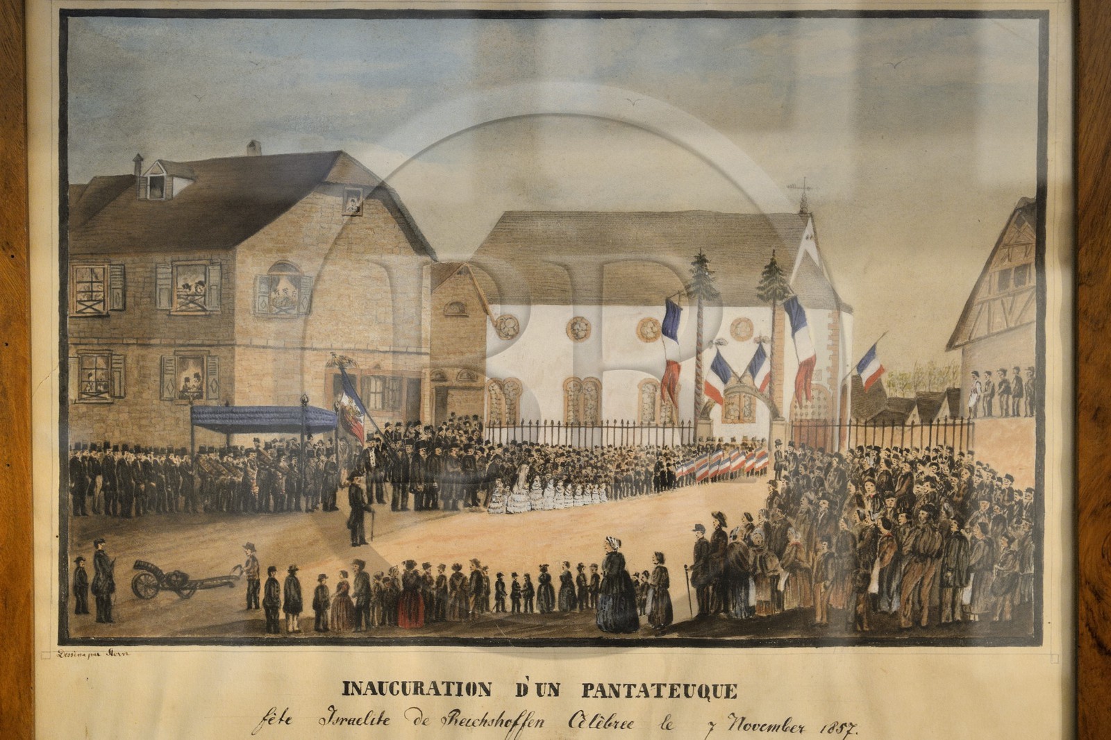 France, Bas-Rhin (67), Strasbourg, vieille ville classée au Patrimoine Mondial de l'UNESCO, le musée Alsacien, culture des Juifs d'Alsace, gravure de l'inauguration d'un pantateuque, nouveau rouleau de la Thora amené à la synagogue de Reichshoffen