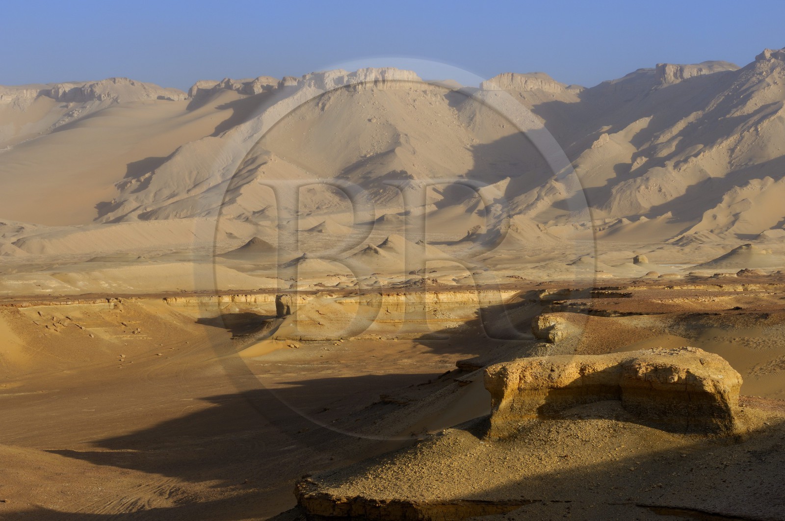 Egypt, Upper Egypt, Libyan Desert, Dakhla Oasis, the desert outside Al-Qasr