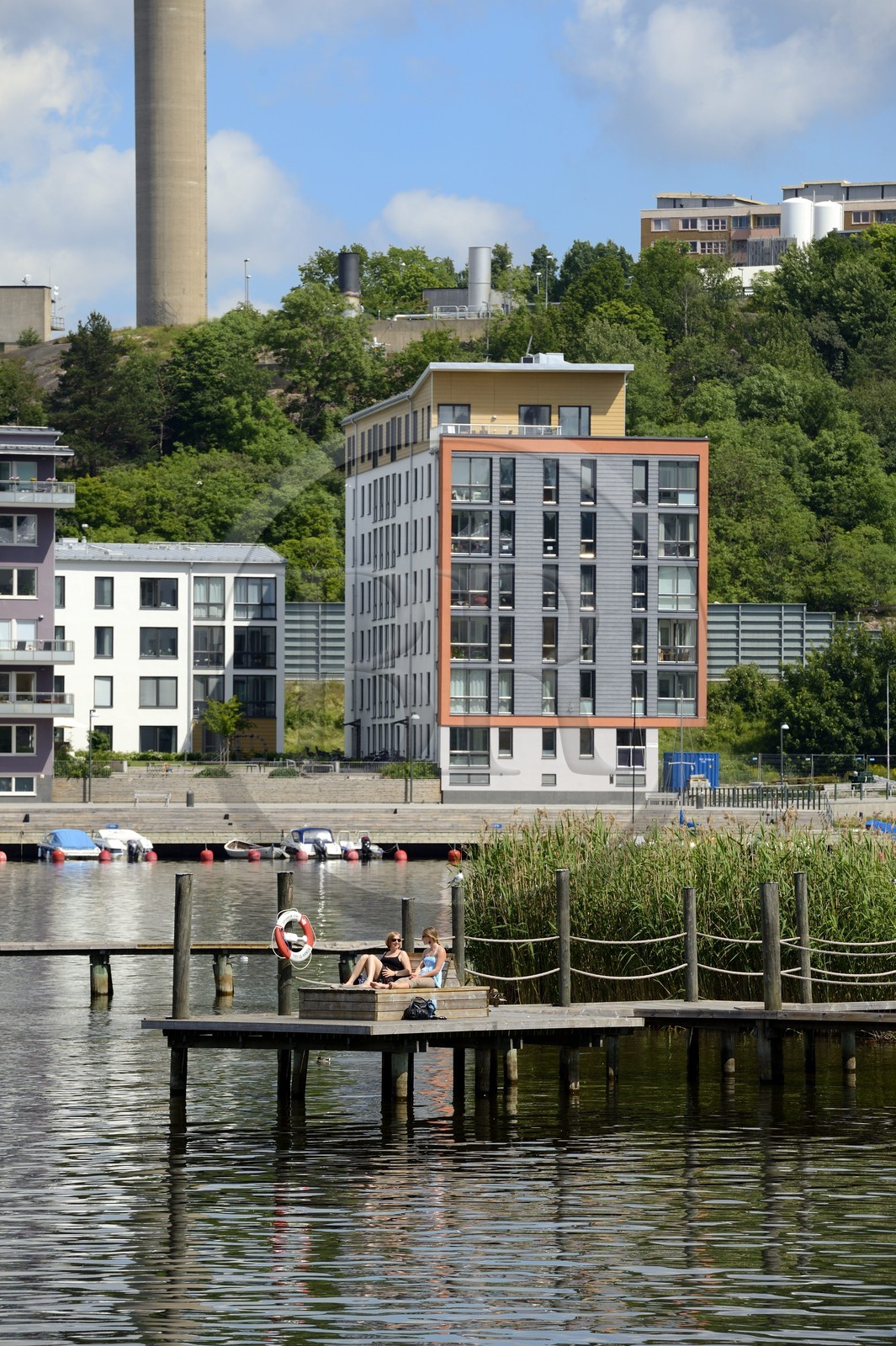 Suède, Stockholm, l'écoquartier Hammarby Sjostad précurseur en matière de développement durable, le lac Hammarby