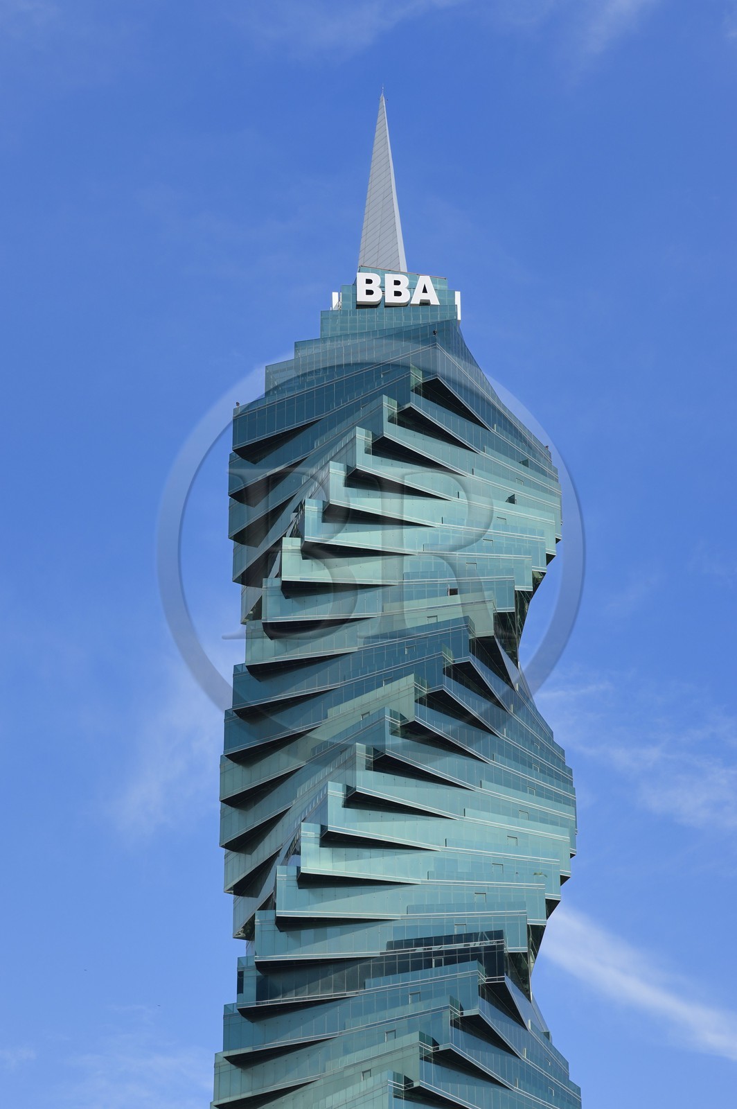 Panama, Panama City, la Tour F & F précédemment connue sous le nom de la Tour de la Révolution et aussi El Tornillo (la vis)