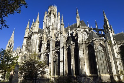 France, Seine-Maritime (76), Rouen, abbatiale Saint-Ouen (XIIème au XVème siècle) de style gothique rayonnant et flamboyant, Tour-clocher dite couronnée sur la croisée du transept