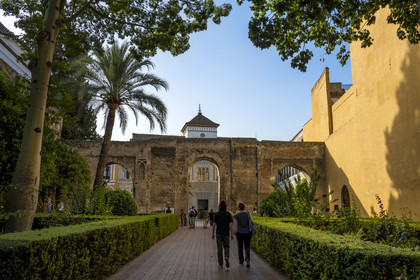 Spain, Andalusia, Seville, the Alcazar of Seville (Reales Alcazares de Sevilla), listed as World Heritage by UNESCO, patio de la Monteria and facade of the king don Pedro Palace (Palacio de Pedro I)