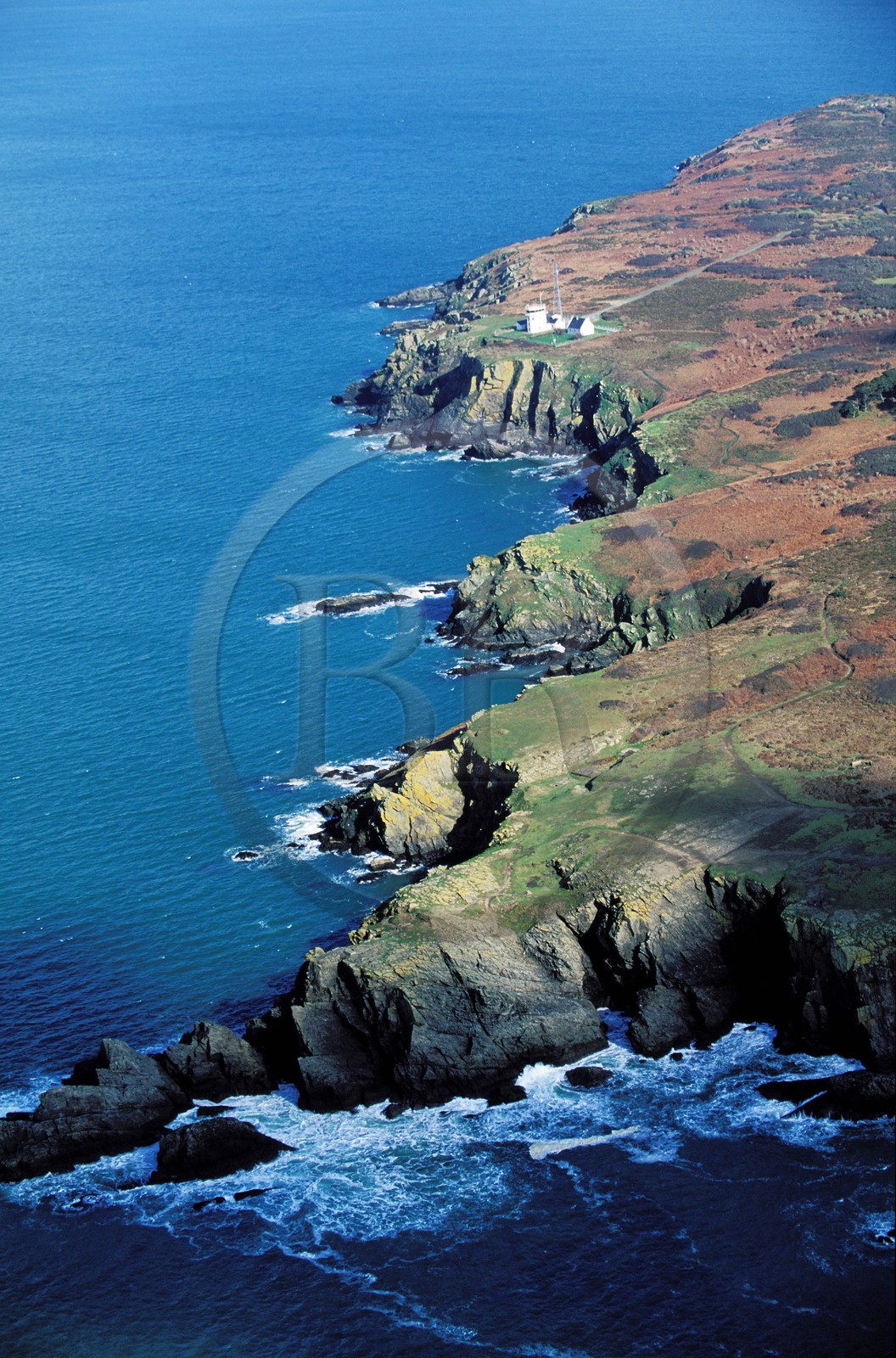 France, Morbihan (56), île de Groix, la réserve naturelle de la Pointe de Pen Men (vue aérienne)