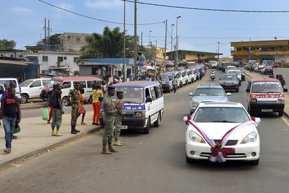 Gabon, Libreville, contrôle de gendarmerie sur la Route National 1
