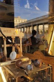France, Paris (75), Palais Royal, magasin de pipes A l'oriental