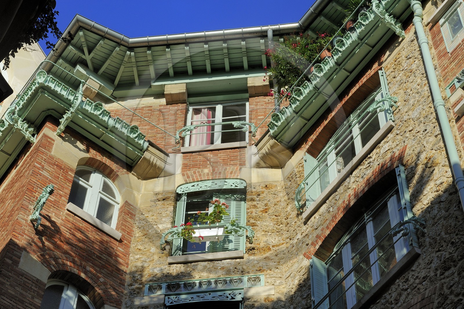 France, Paris (75), le Castel-Beranger, immeuble du 14 rue La Fontaine de style Art Nouveau  par Hector Guimard