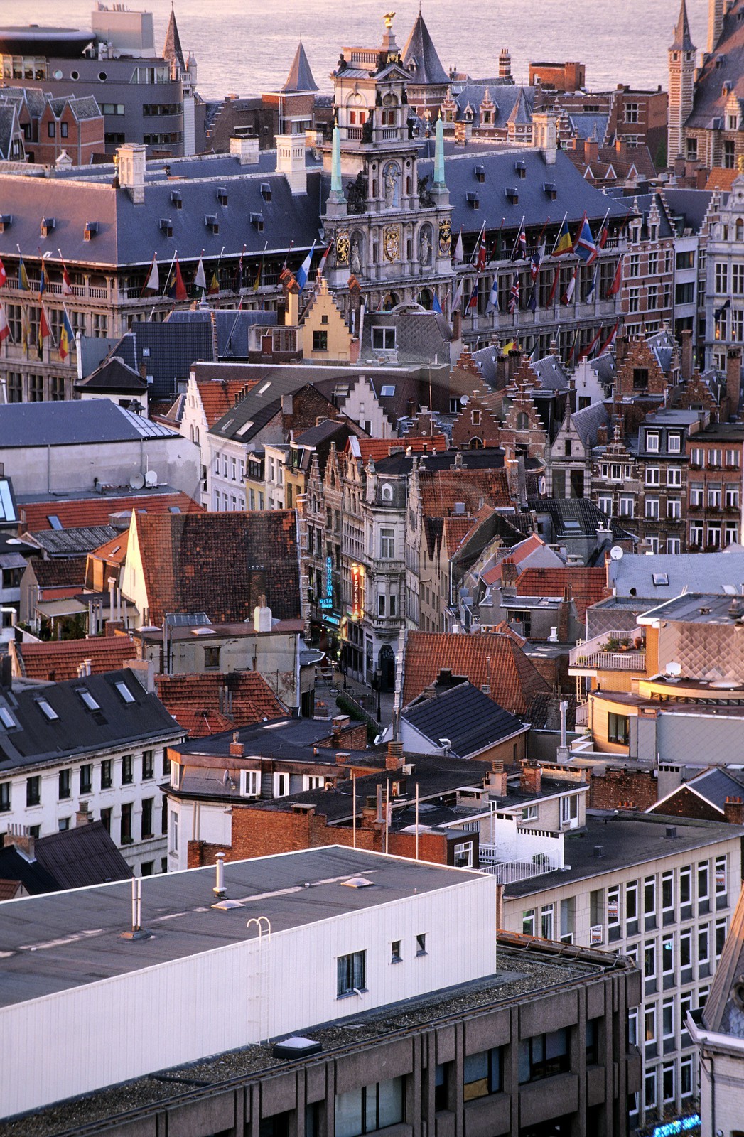Belgium, Flanders, Antwerp (Antwerpen), the old town centre