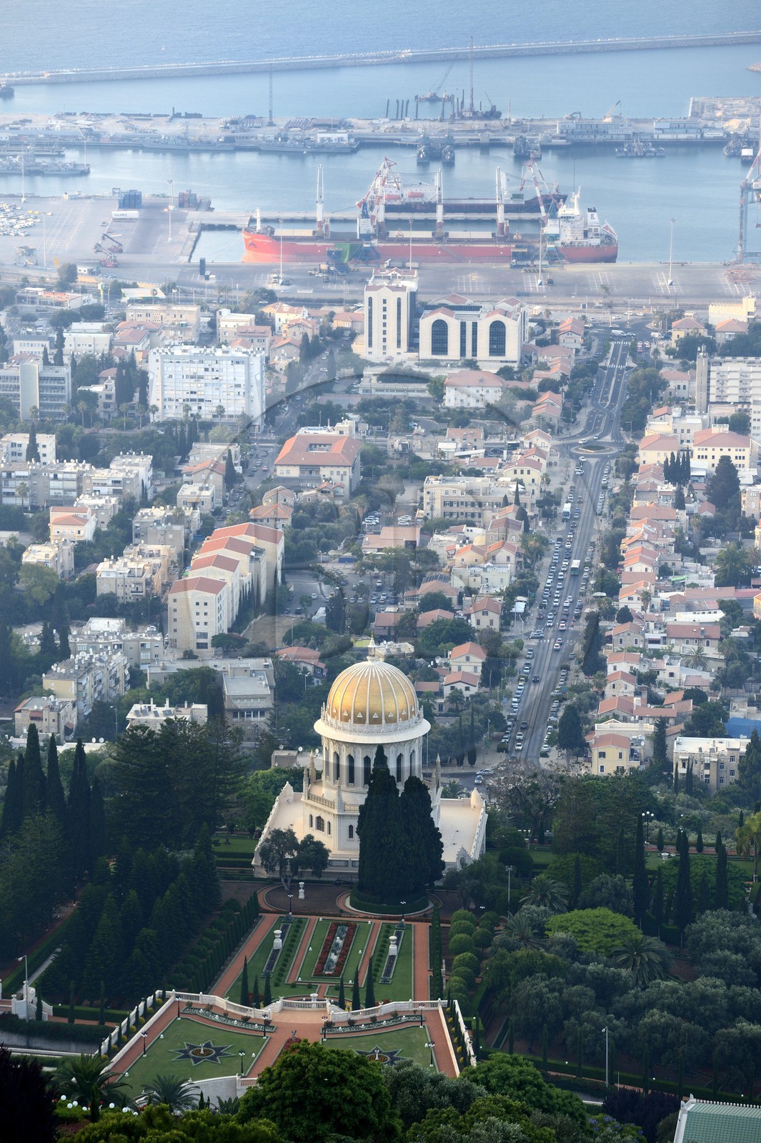 Israel, Haifa, Shrine of the Bab and terraces on Mount Carmel
