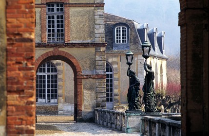 France, Yvelines (78), Arche des Communs du château de Dampierre