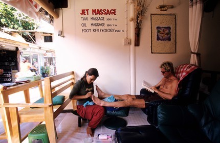 Thaïlande, Archipel îles Samui, île de Koh Pha-Ngan, massages et soins plantaires à Had Rin