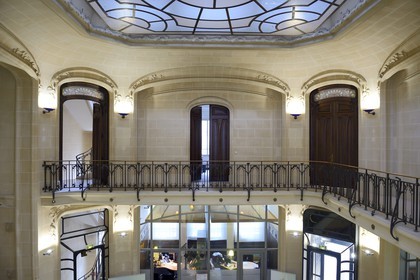 France, Meurthe-et-Moselle (54), Nancy, rue Saint-Jean, ancienne banque Renauld et actuelle BNP Paribas de style Art Nouveau