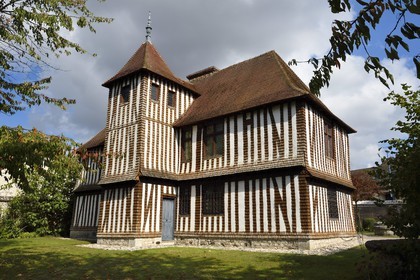 France, Seine-Maritime (76), Petit-Couronne, musée Pierre Corneille, manoir typiquement normand avec ses pans de bois et son essentage d'ardoise, il a servi de maison de campagne à l'écrivain