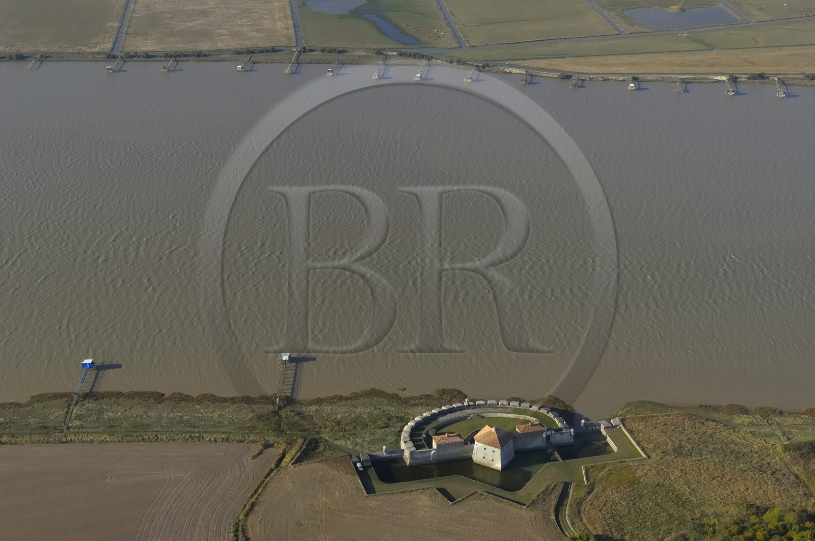 France, Charente-Maritime (17), Fort Lupin au bord de la Charente (vue aérienne)