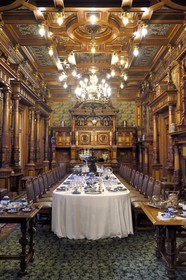 Roumanie, Valachie, Sinaia, château de Peles ancienne résidence royale édifiée de 1875 à 1883 pour le roi Carol Ier de Roumanie, la salle à manger