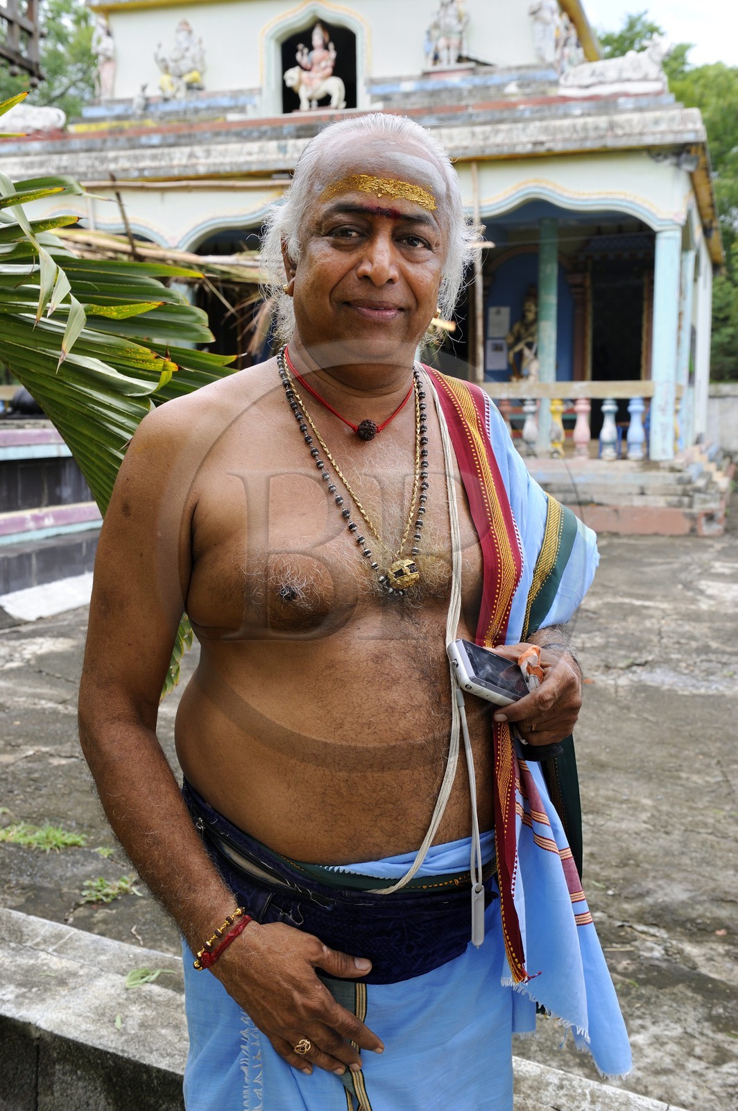 France, île de la Réunion, commune de Etang Saint-Paul, le chemin du Tour des Roches,  temple Tamoul dédié à Shiva
