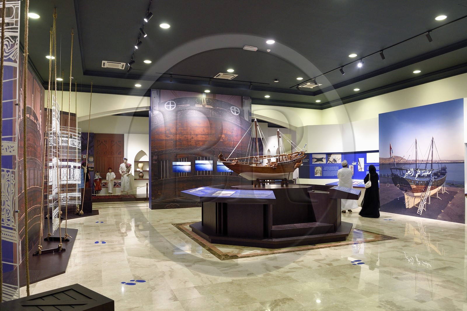 Sultanat d'Oman, gouvernorat de Ash Sharqiyah du Sud, ville et port de Sour, Ship Factory (Sur) Khour Al Batah, musée maritime consacré au boutre Fatah Al Khair, un bateau de pêche en bois historique construit à Sour il y a 70 ans