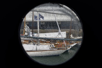 France, Charente-Maritime, La Rochelle, the Basin of the great yachts, Maritime Museum, through a porthole of the Frigate France I