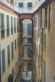Italie, Ligurie, Gênes, palais des Rolli classés Patrimoine Mondial de l'UNESCO dans la Strada Nuova aujourd’hui via Garibaldi, à l'arrière du Palazzo Rosso ou palais musée Brignole