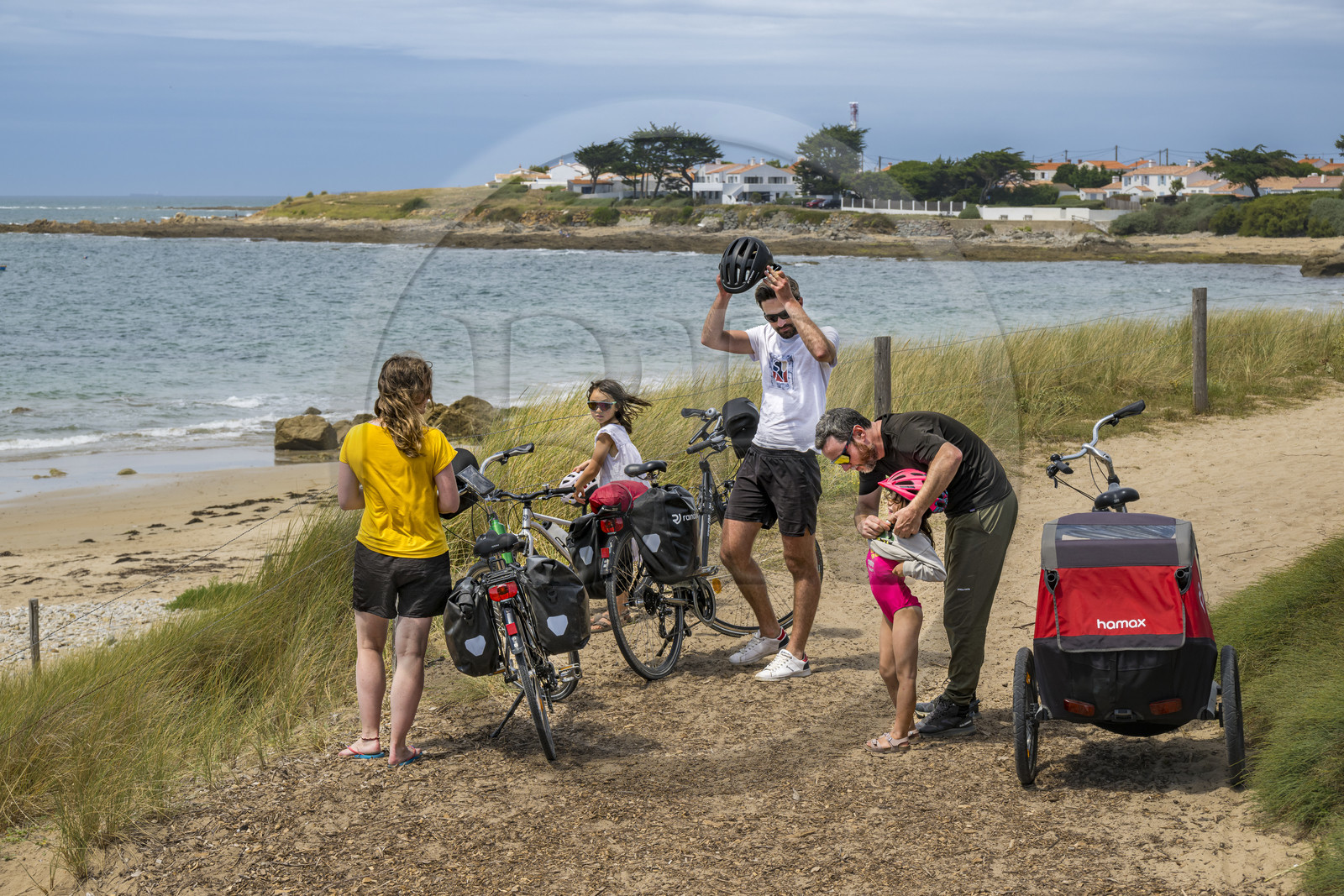 France, Vendée (85), île de Noirmoutier, Noirmoutier-en-l'Ile, plage des Lutins, randonnée à bicyclette