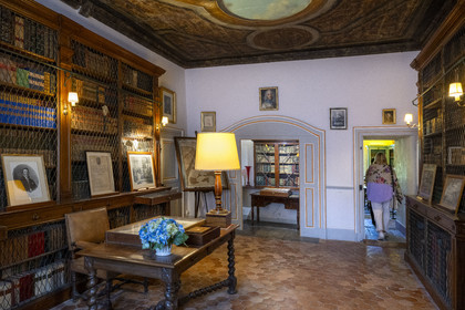 France, Nièvre (58), Parc naturel régional du Morvan, Bazoches, le chateau de Bazoches qui fut propriété du maréchal Sébastien le Prestre de Vauban, la bibliothèque